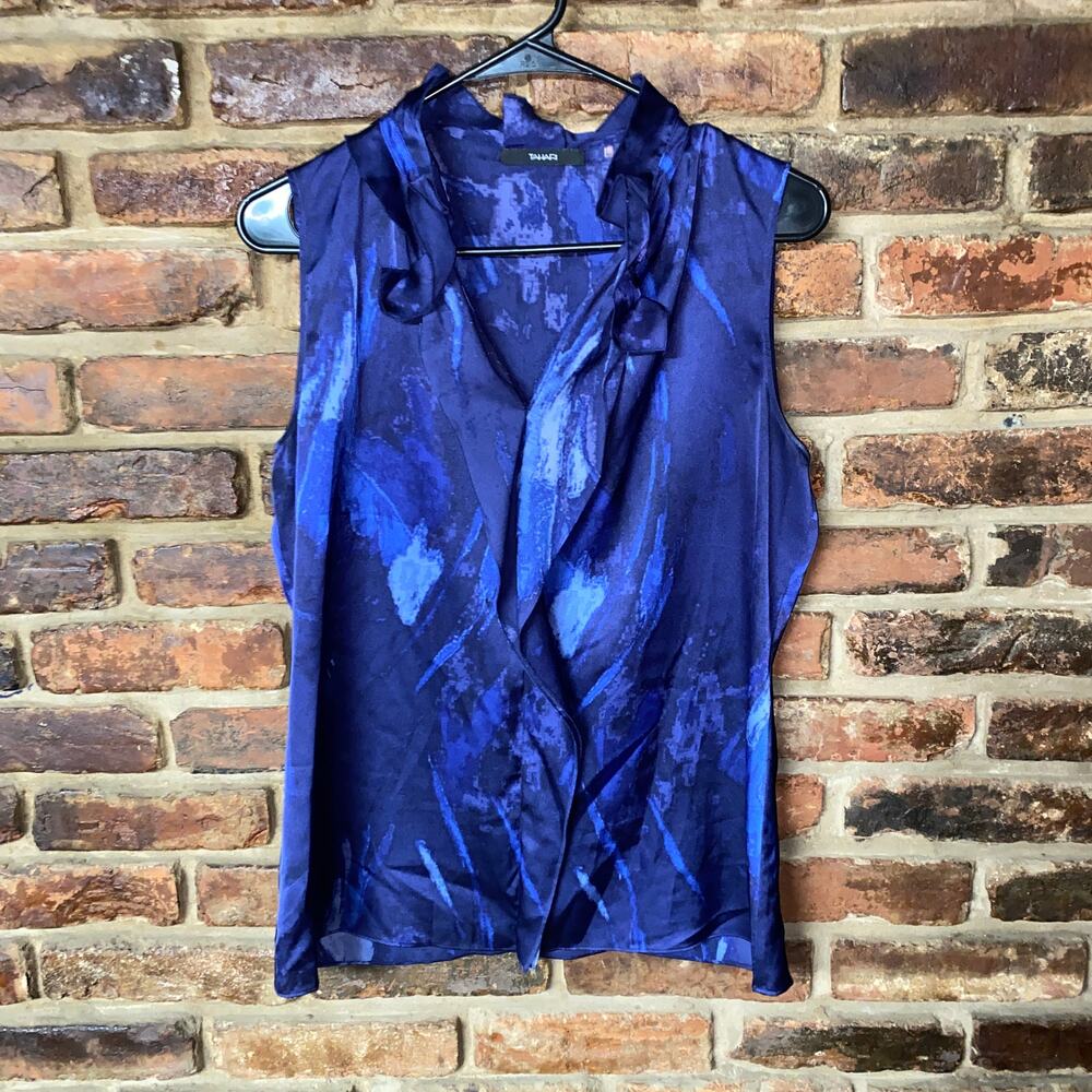 Tahari Blue Abstract Print Ruffled Sleeveless Blouse Women's Size Medium